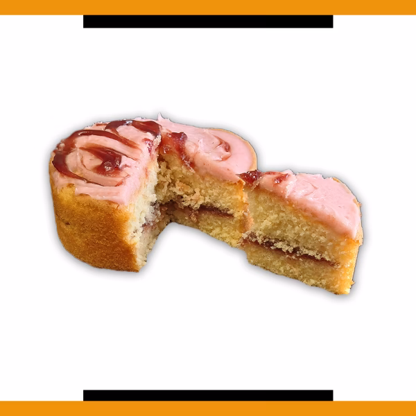 Raspberry Ripple Collar Cake